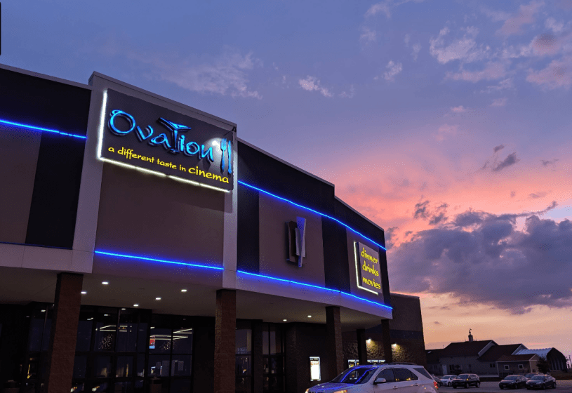 Fachada del edificio Ovation, antiguo cine