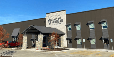 Fachada del edificio de la Asociación de Soya de Illinois.